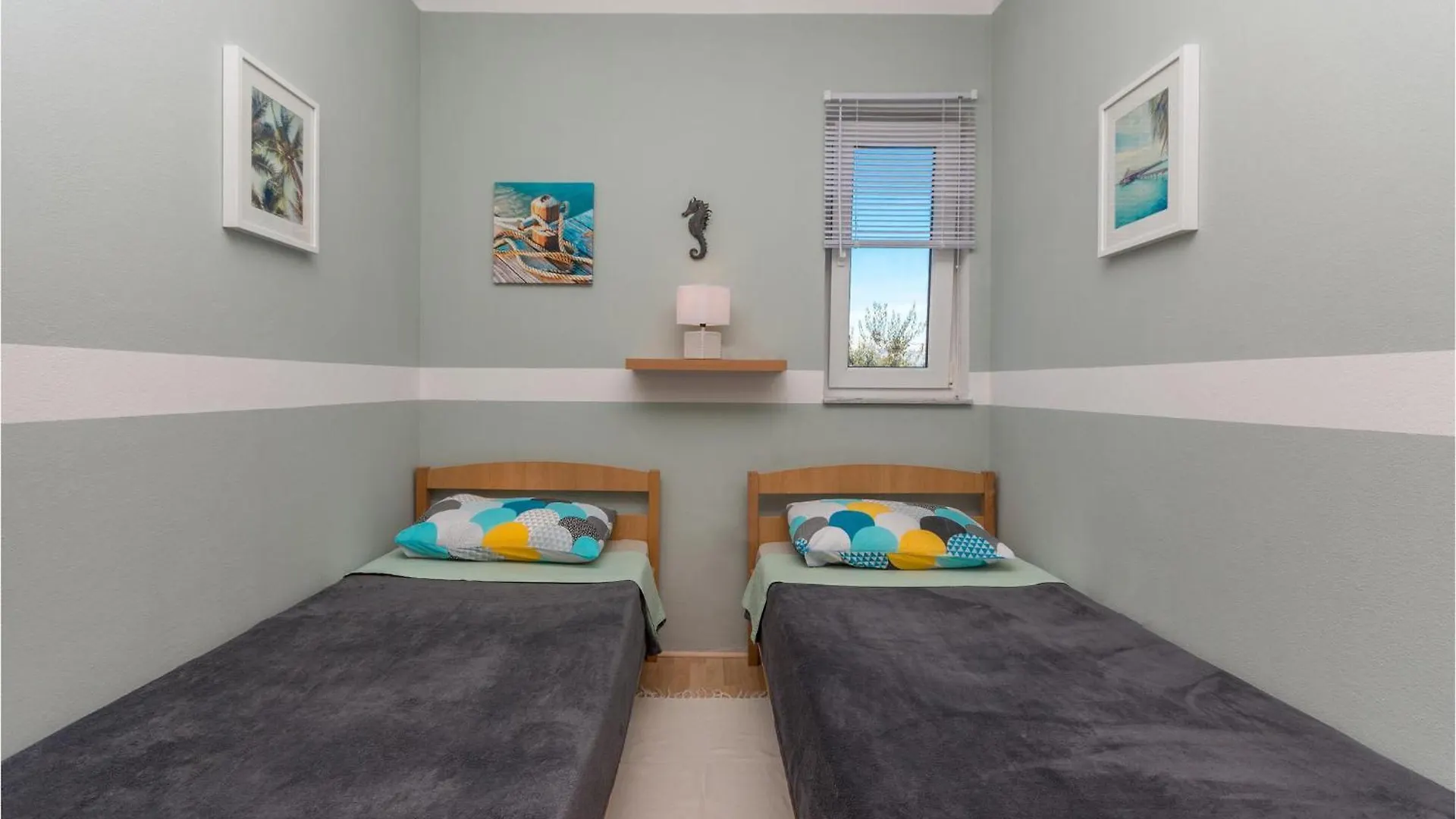 Awesome Home In Podgradina With Wifi 0*, Podgradina (Posedarje) Croacia